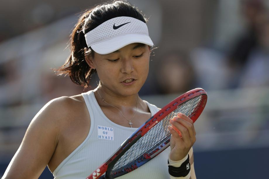 [图]美网女单首轮：王雅繁0-2不敌纳瓦罗 无缘晋级