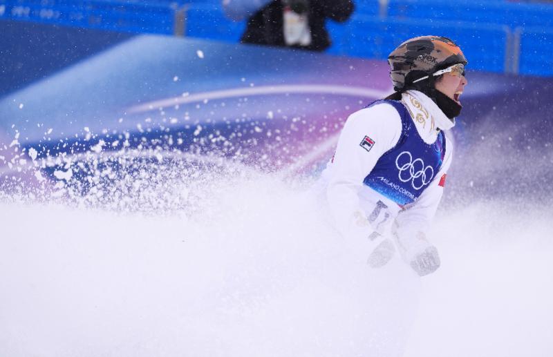 九游体育官网-王心迪、李天马失误，中国队摘铜，徐梦桃安慰：四年后再来！